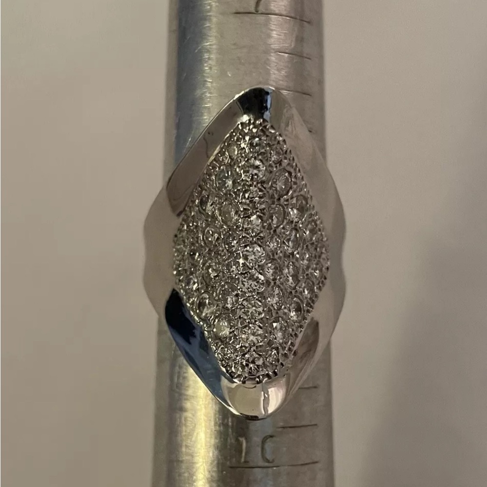 14k White Gold 2Ct Diamond Ring Cocktail Ring SZ 8.25 STUNNING HOT!!